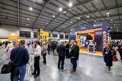 Trade show 2.jpg
