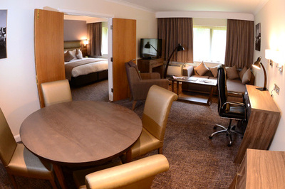 Holiday Inn 3.jpg